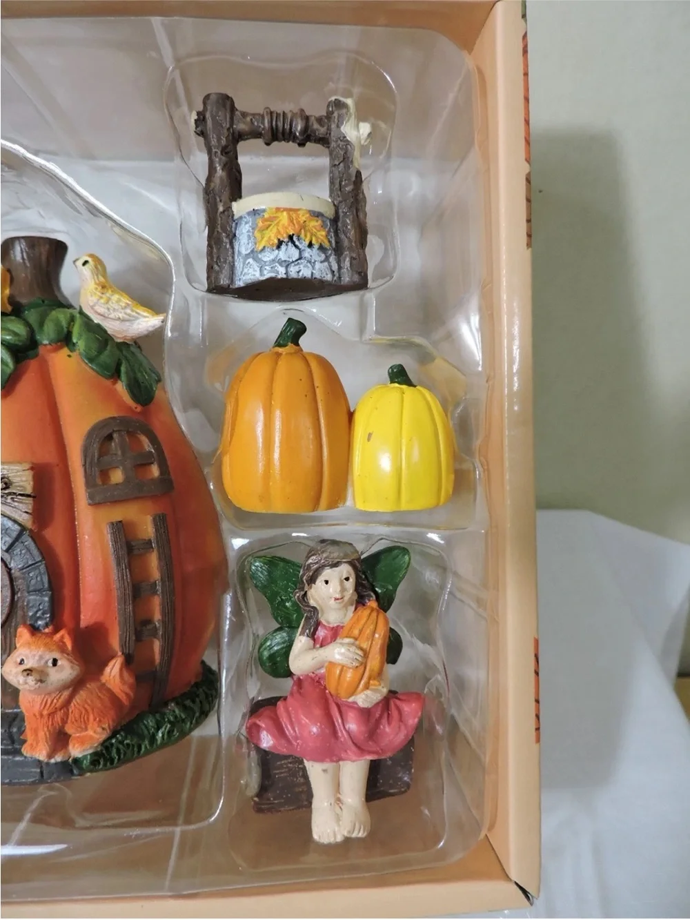 Thanksgiving Pumpkin Figurines Village Set 6 Piece  NIB Set